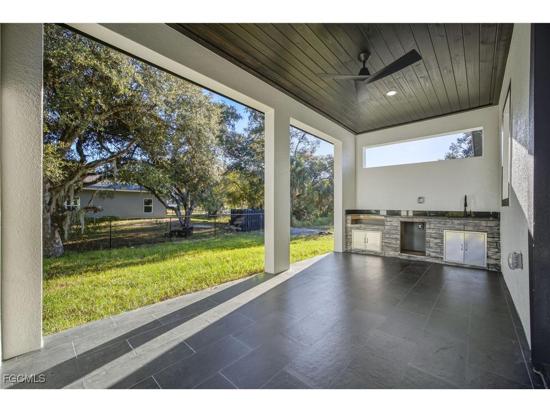 6050 N Moss Circle Labelle FL 33935 2025023920 image27