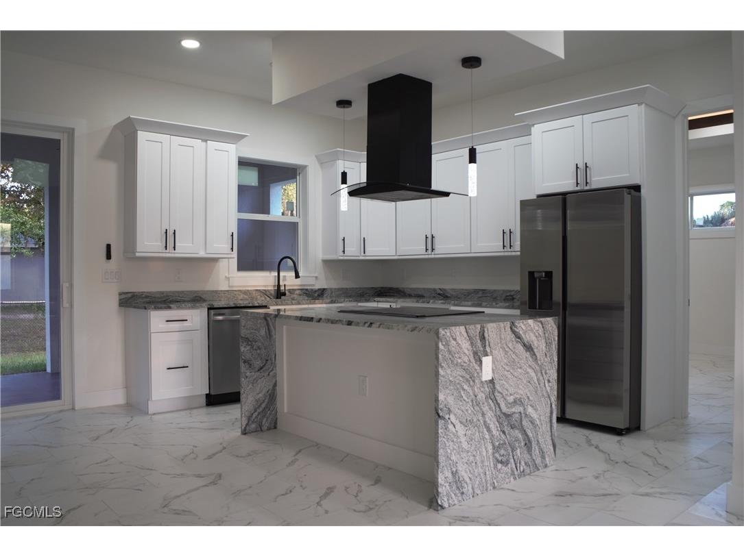 6050 Moss Circle N Labelle FL 33935 2025023920 image3