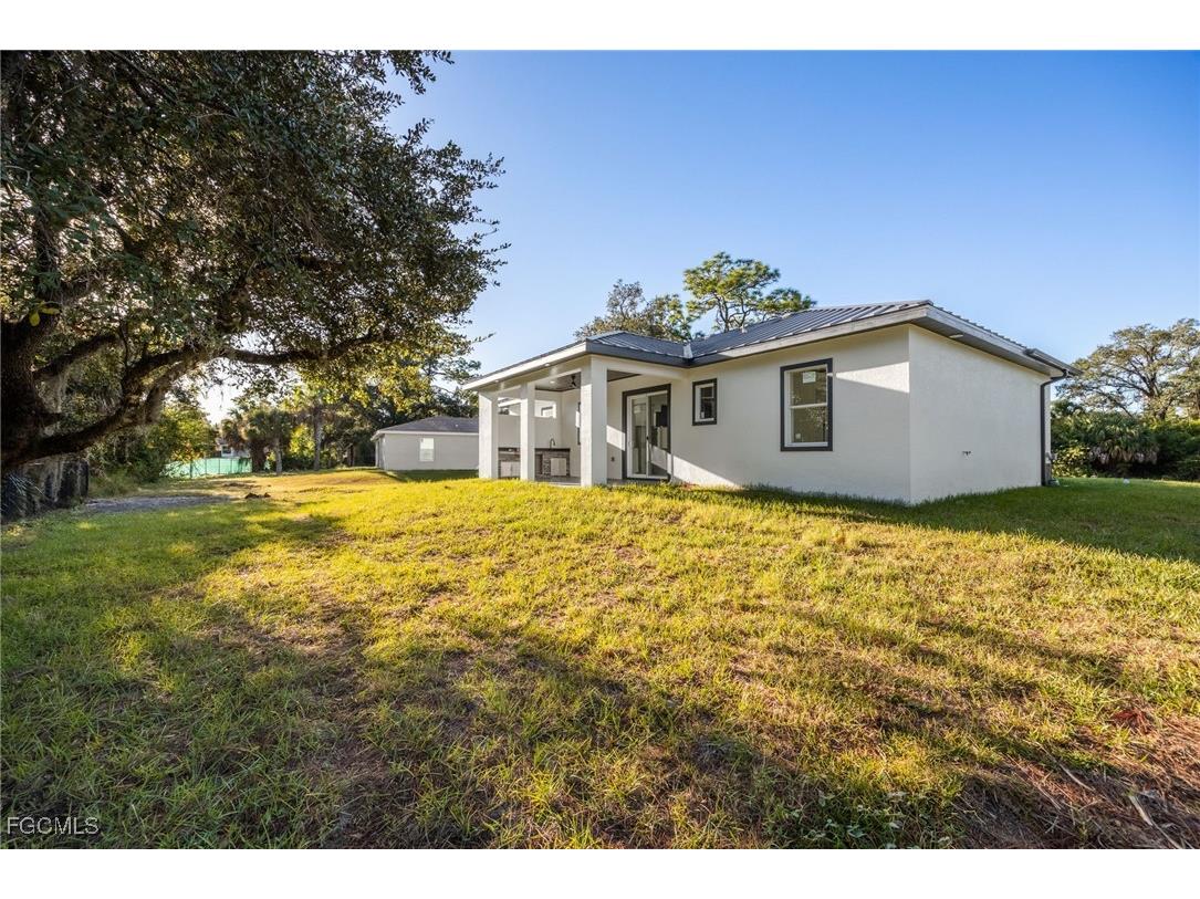 6050 N Moss Circle Labelle FL 33935 2025023920 image31