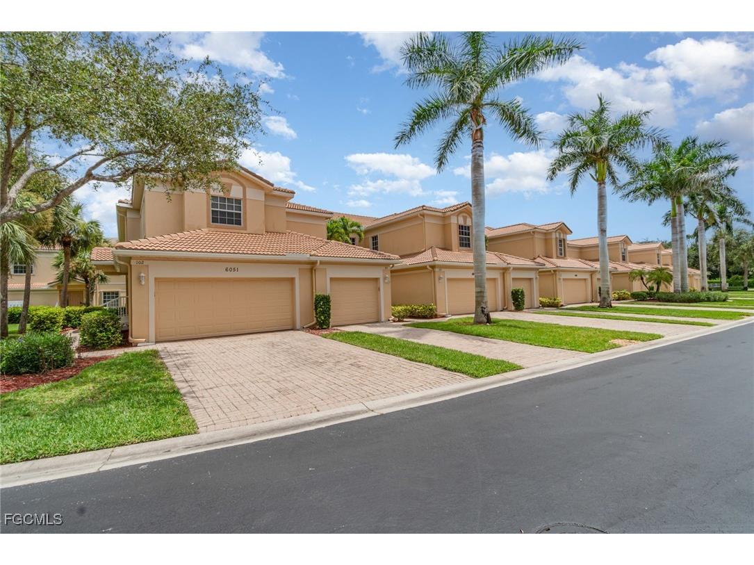 6051 Jonathans Bay Circle #101 Fort Myers FL 33908 2025004904 image1