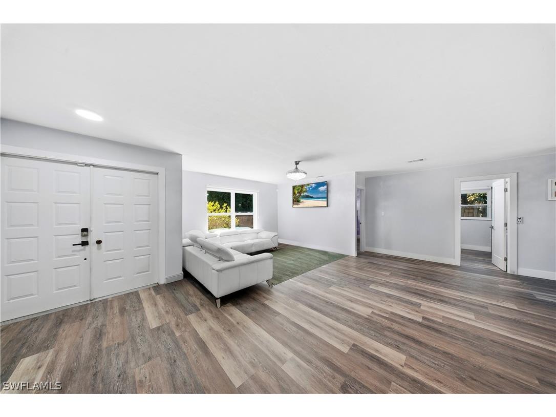 6051 Lancewood Way Naples FL 34116 226006984 image4