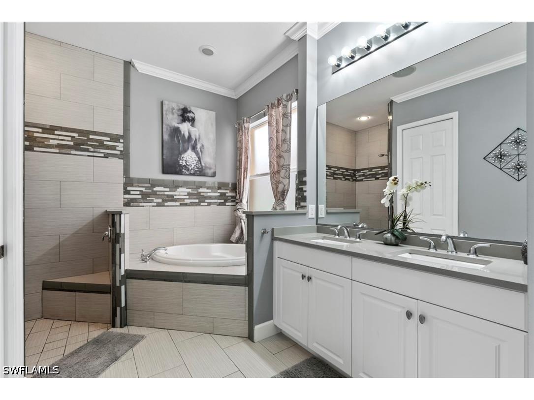 6051 Shallows Way Naples FL 34109 226016196 image26