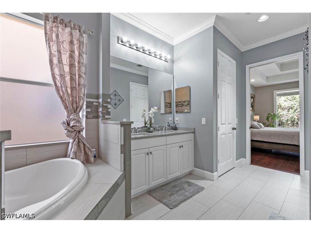 6051 Shallows Way Naples FL 34109 226016196 image27