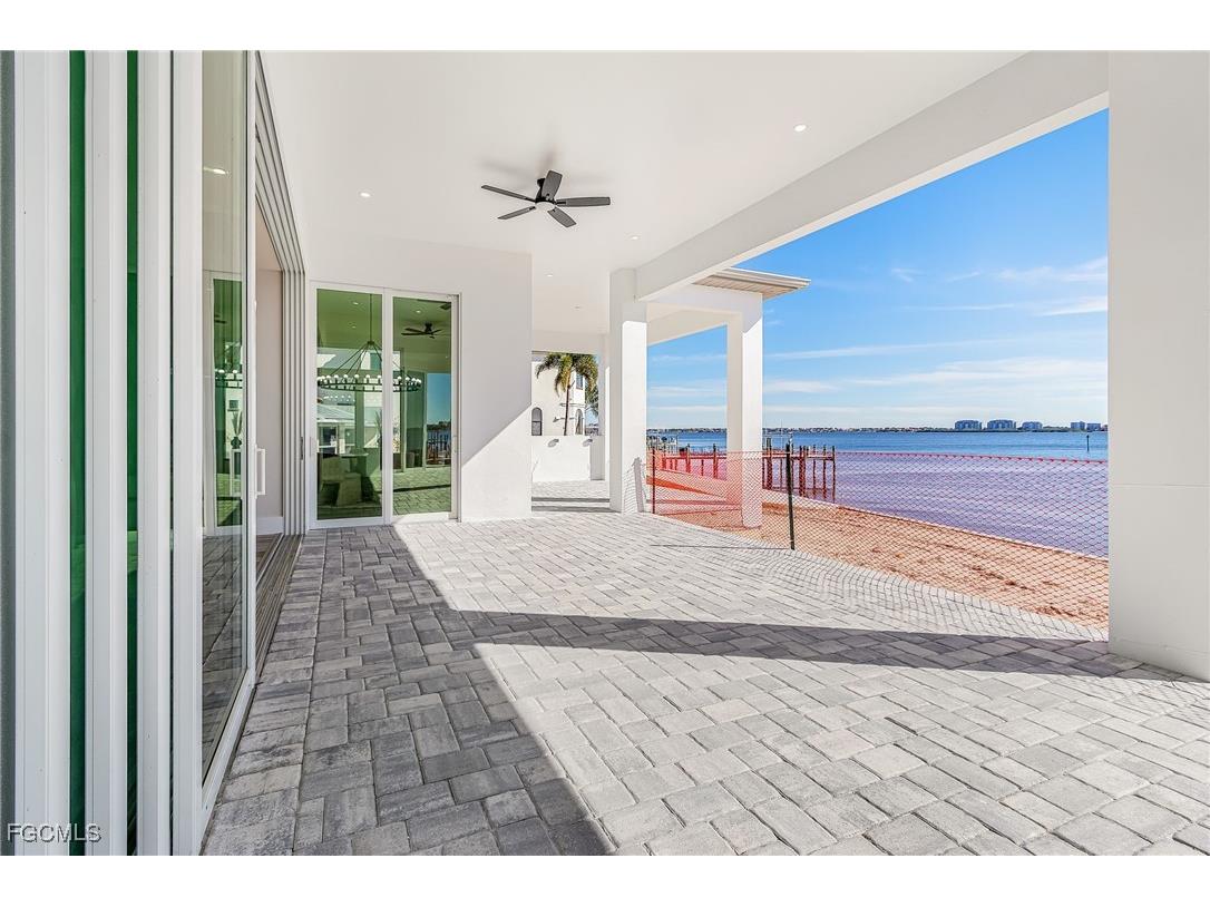 606 Coral Drive Cape Coral FL 33904 2026002572 image15