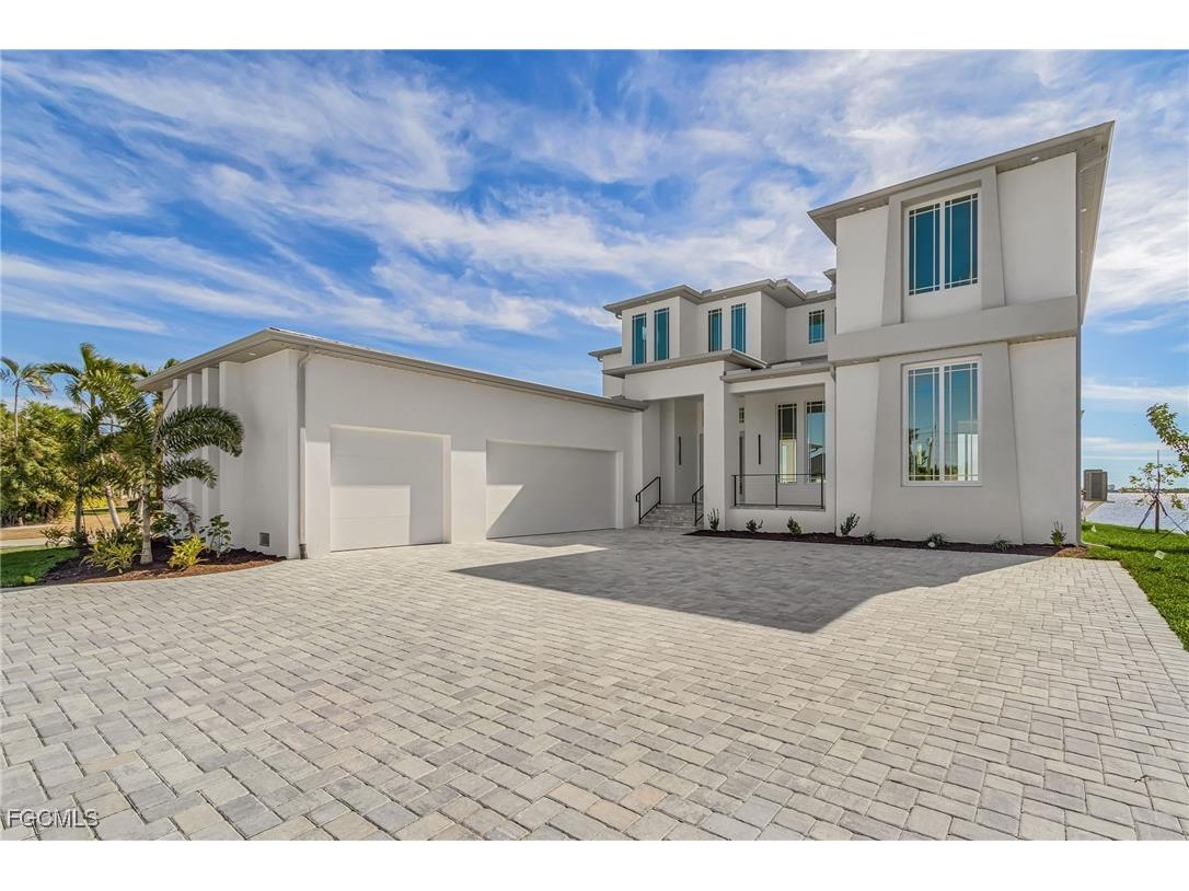 606 Coral Drive Cape Coral FL 33904 2026002572 image2