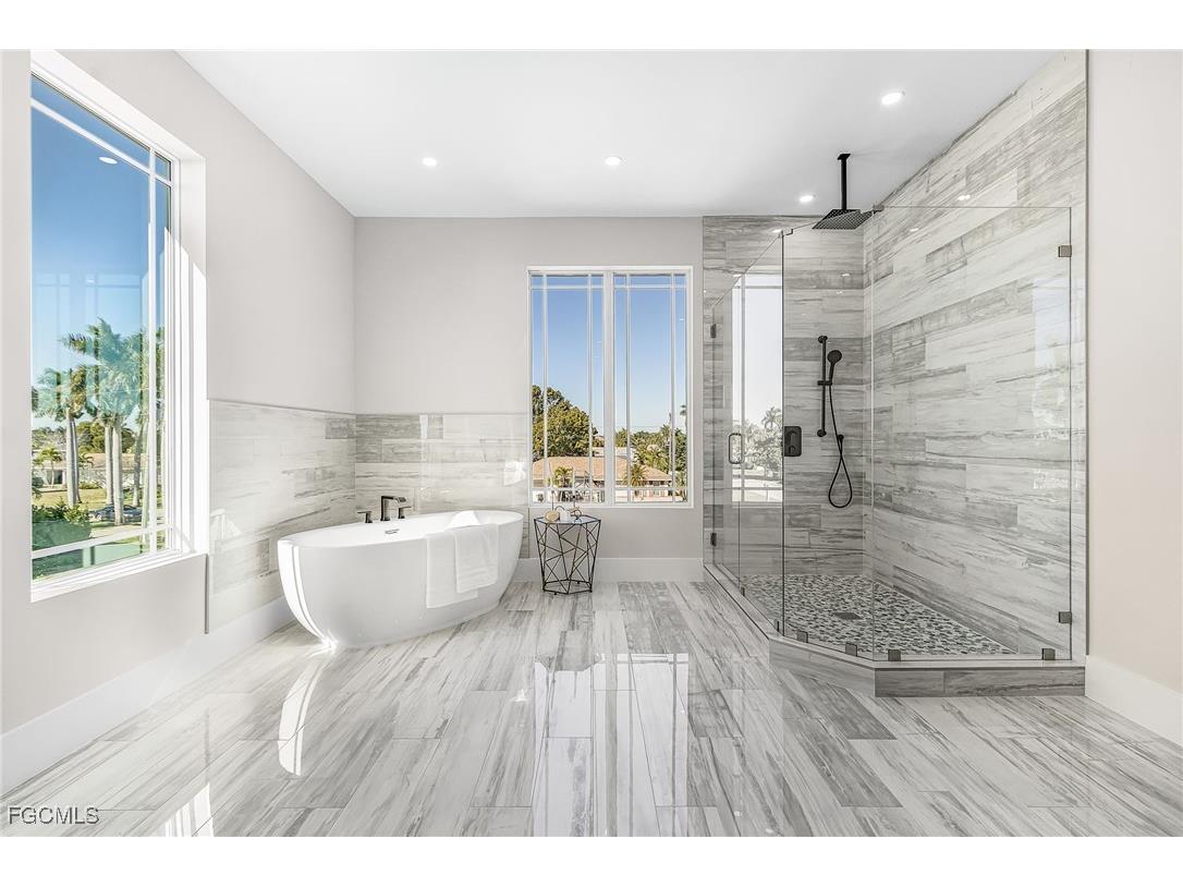 606 Coral Drive Cape Coral FL 33904 2026002572 image36