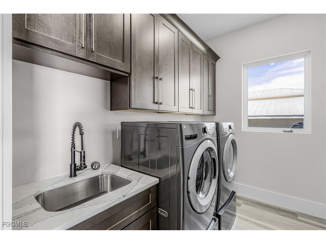 606 Coral Drive Cape Coral FL 33904 2026002572 image40