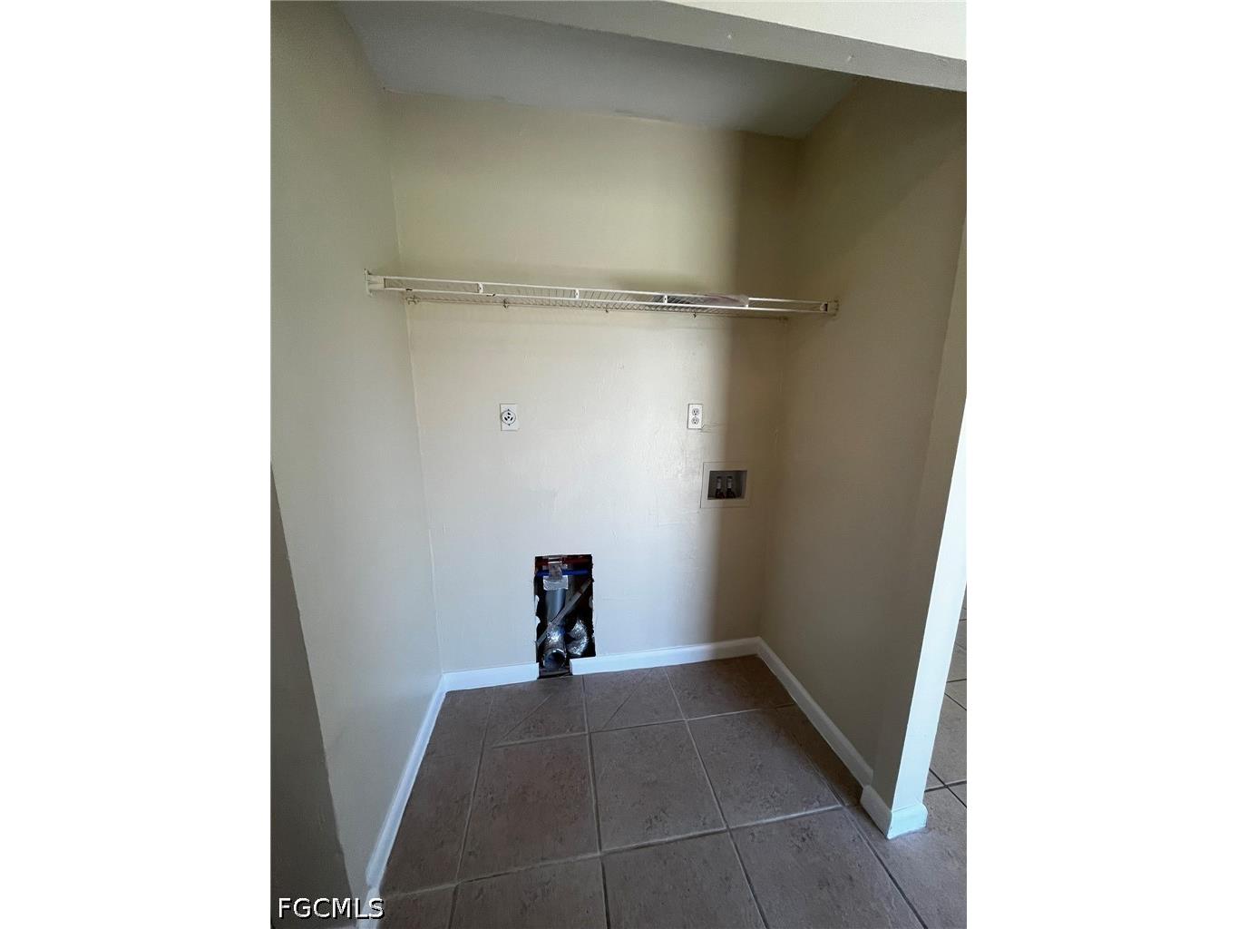606 Hancock Bridge Parkway Cape Coral FL 33990 2026025332 image14
