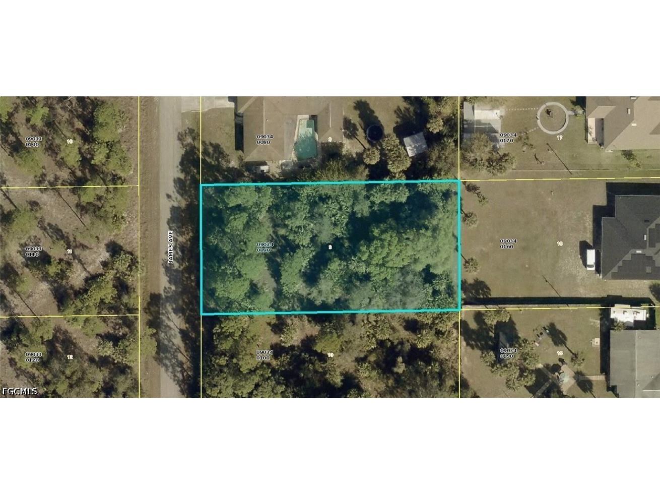 606 James Avenue Lehigh Acres FL 33936 2026016186 image1