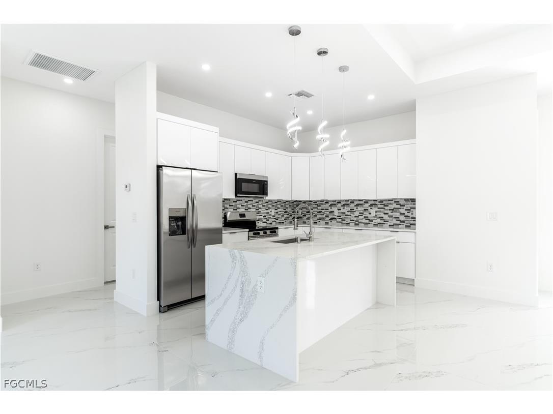 606 Johns Avenue Lehigh Acres FL 33972 2026013606 image10