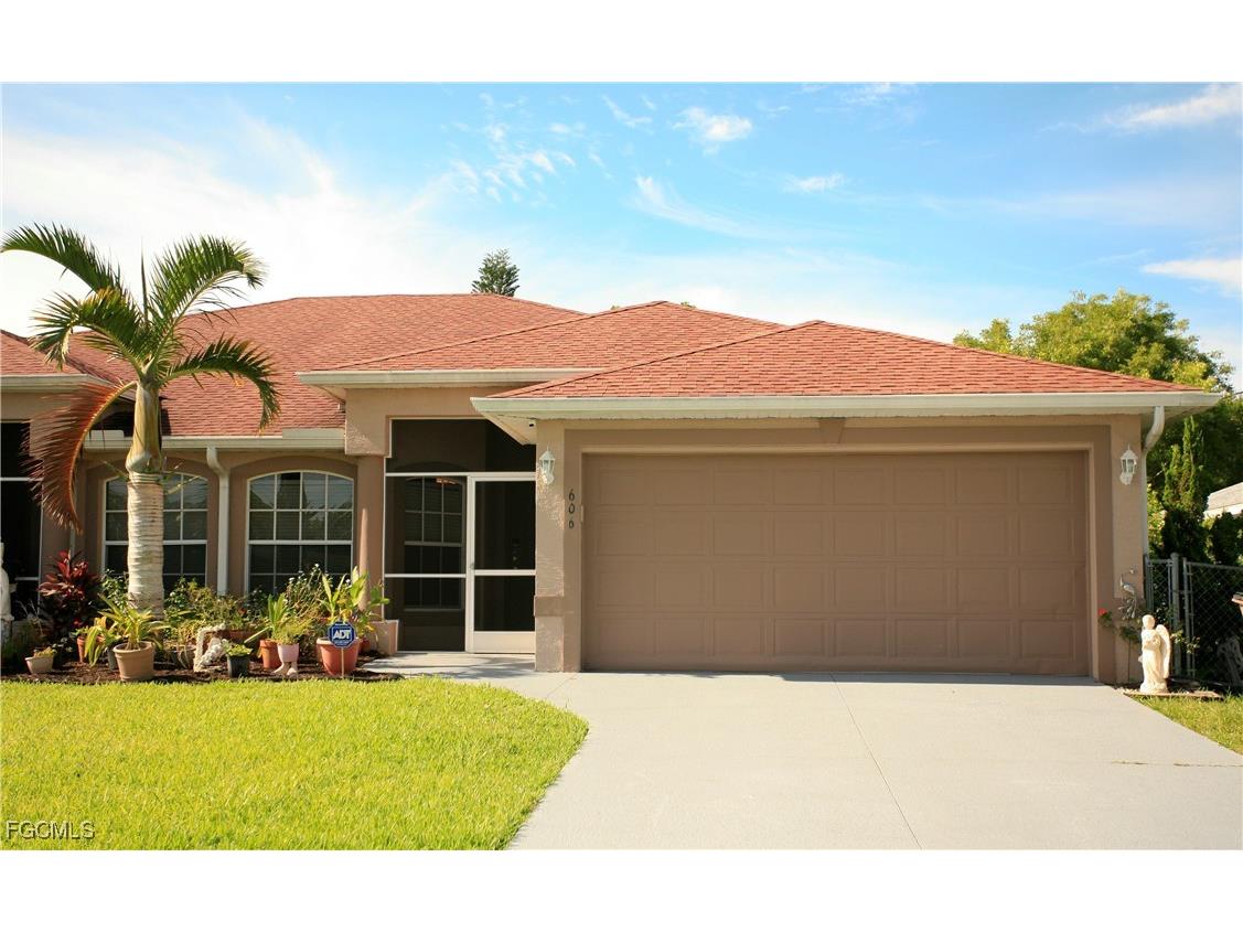 606 SE 6th Terrace Cape Coral FL 33990 2025024273 image1