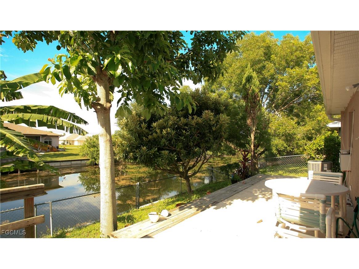 606 SE 6th Terrace Cape Coral FL 33990 2025024273 image19