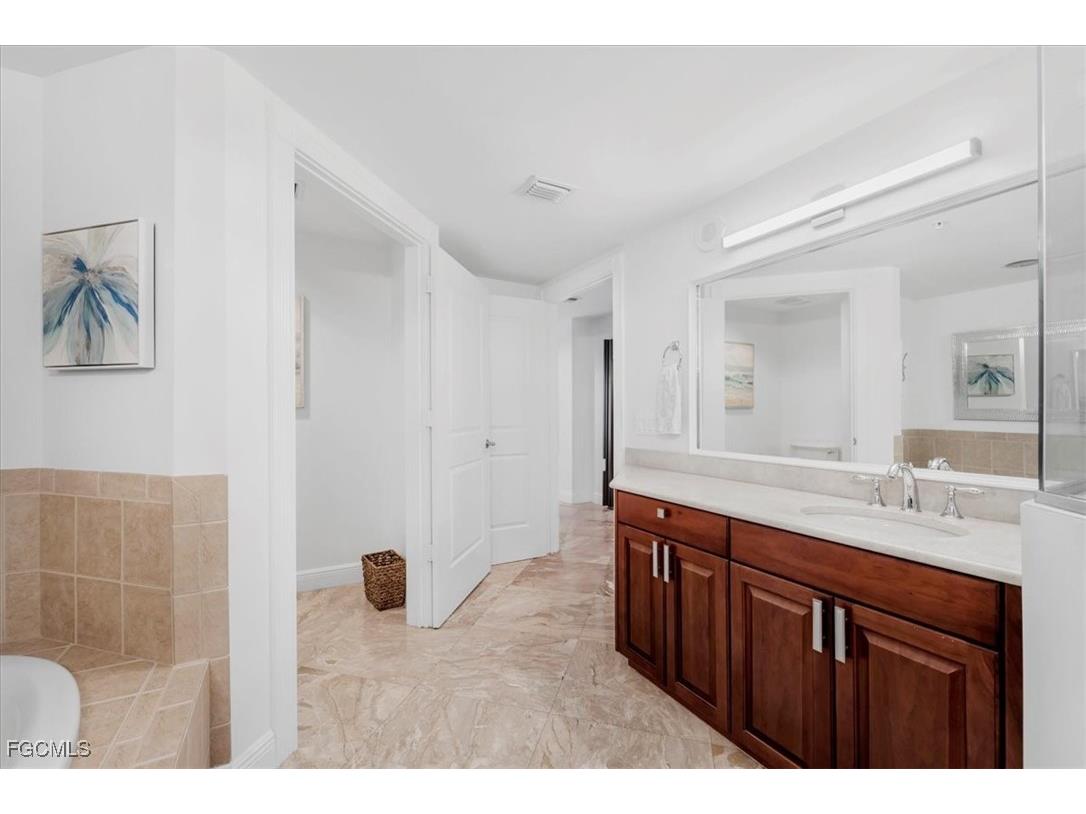 6061 Silver King Boulevard #306 Cape Coral FL 33914 2025025142 image37