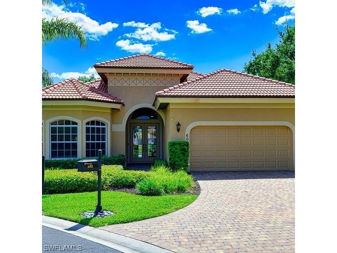 6062 Divot Court Naples FL 34113 223022993 image1
