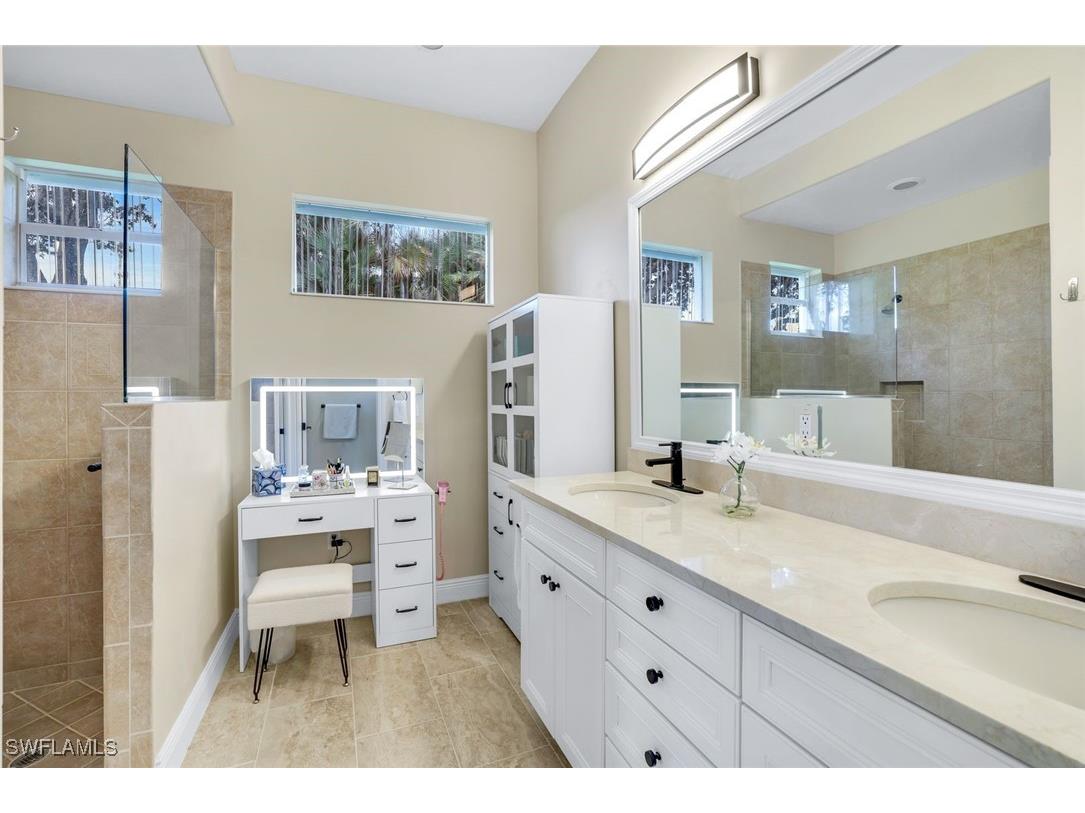 6062 Divot Court Naples FL 34113 225071029 image13