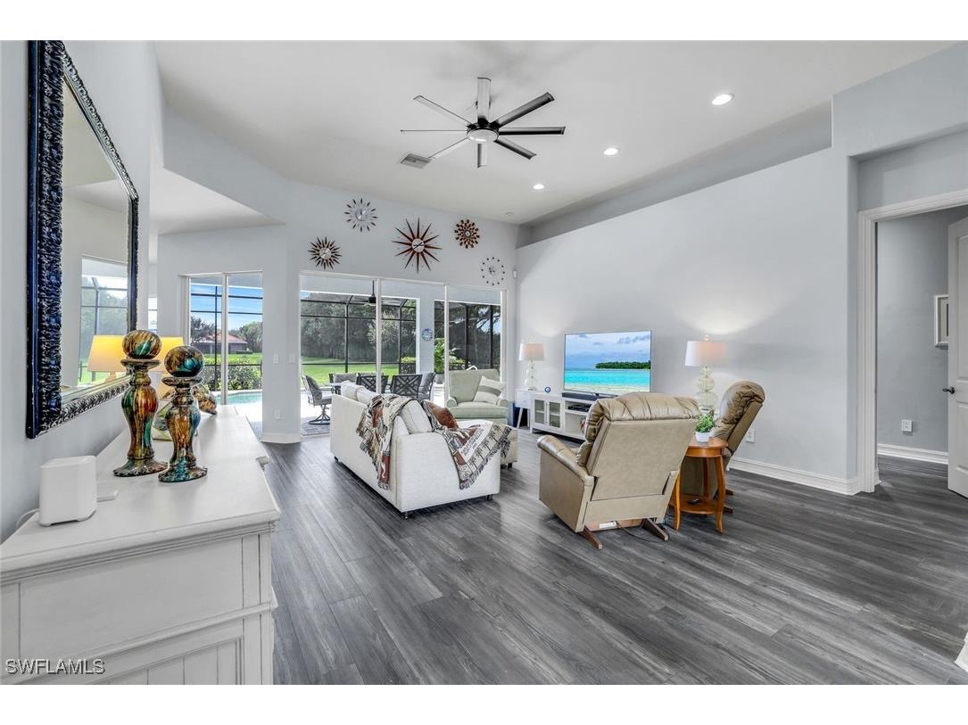 6062 Divot Court Naples FL 34113 225071029 image3