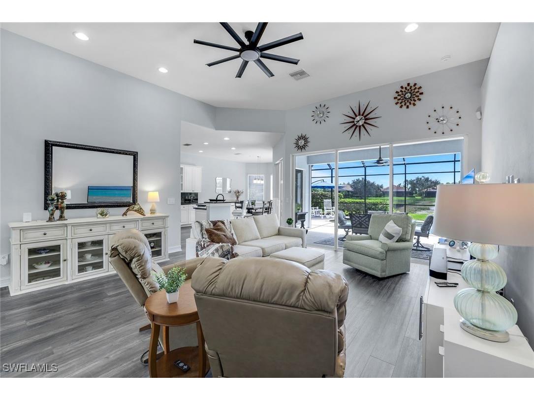 6062 Divot Court Naples FL 34113 225071029 image4