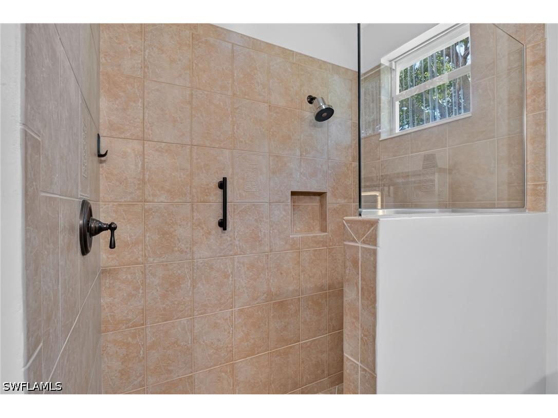 6062 Divot Court Naples FL 34113 226023747 image24