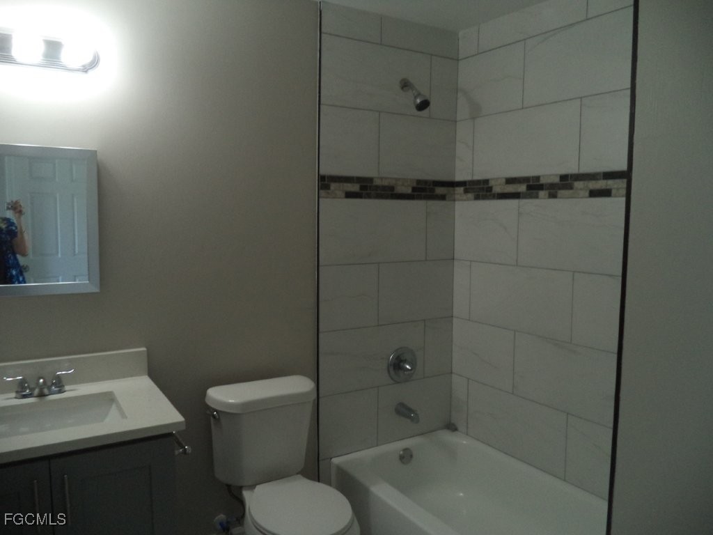 6062 Laurelwood Drive Fort Myers FL 33905 2025014676 image6