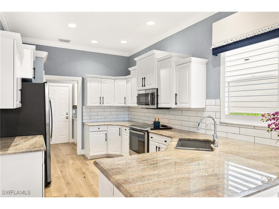 6064 Fairway Court Naples FL 34110 225071472 image14