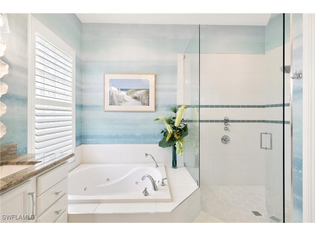 6064 Fairway Court Naples FL 34110 225071472 image28