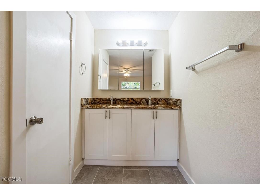 6064 Park Road Fort Myers FL 33908 2026000944 image14
