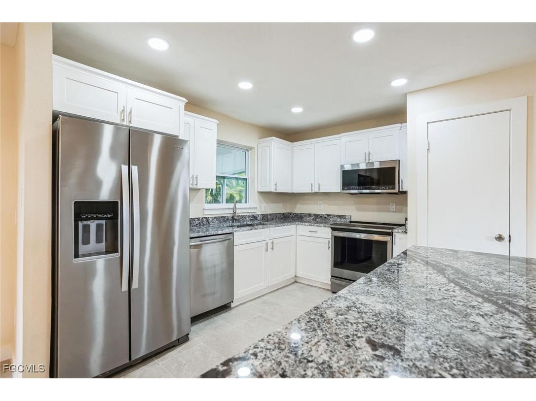 6064 Park Road Fort Myers FL 33908 2026000944 image3