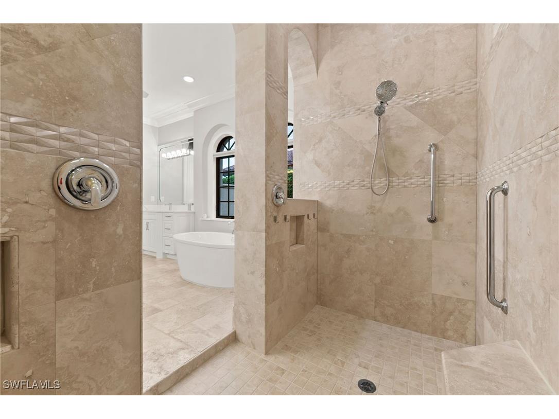 6068 Sunnyslope Drive Naples FL 34119 225078524 image21