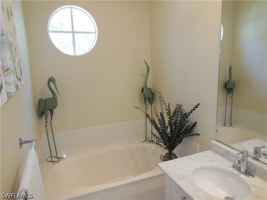 6069 Islandwalk Boulevard Naples FL 34119 226018096 image17