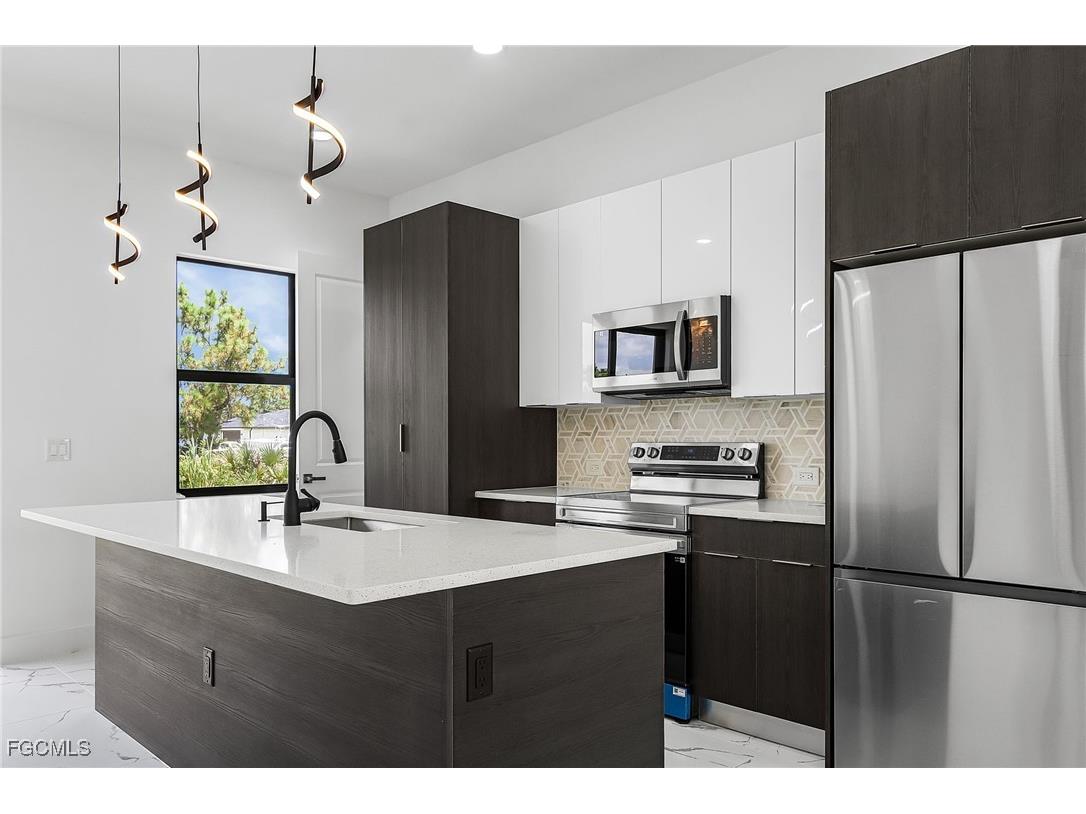 607 E 8th Street Lehigh Acres FL 33972 2025003800 image10