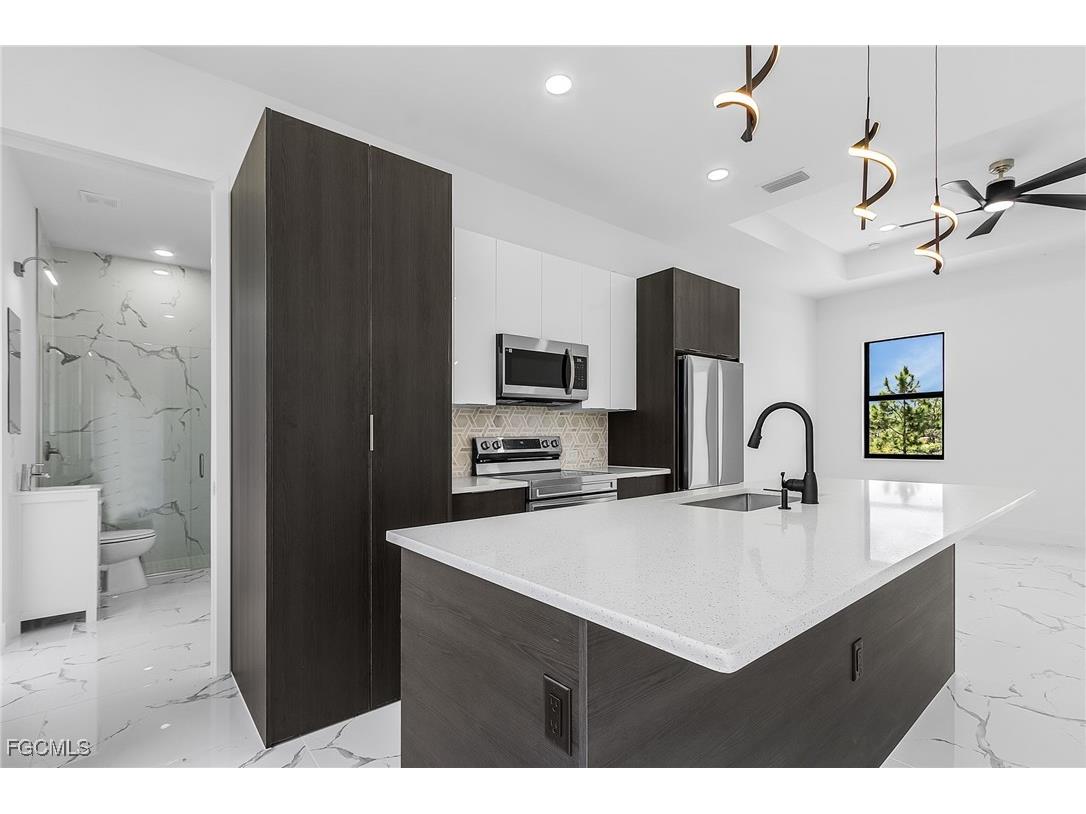 607 E 8th Street Lehigh Acres FL 33972 2025003800 image13