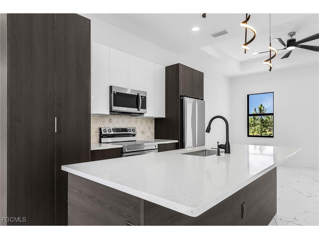 607 E 8th Street Lehigh Acres FL 33972 2025003800 image14