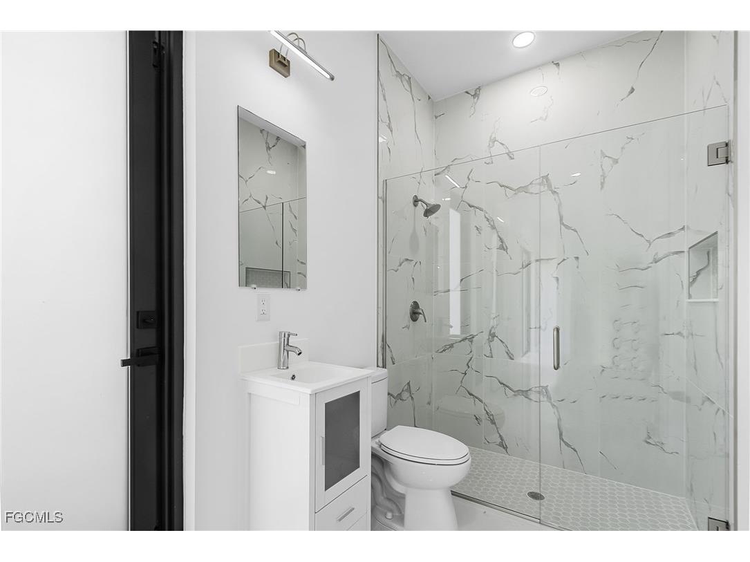 607 E 8th Street Lehigh Acres FL 33972 2025003800 image16