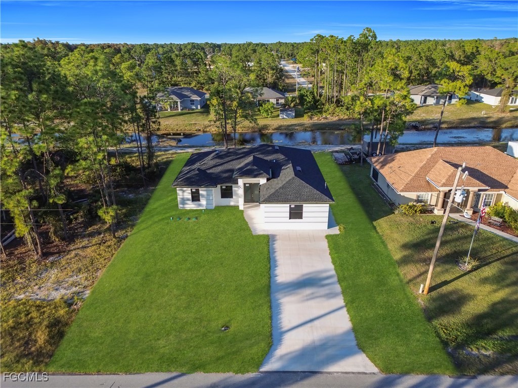 607 Hutton Street Lehigh Acres FL 33974 2025004298 image2
