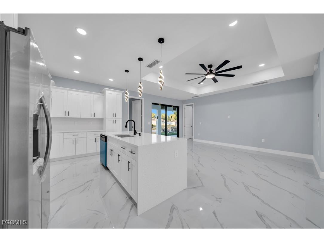 607 Hutton Street Lehigh Acres FL 33974 2025004298 image7