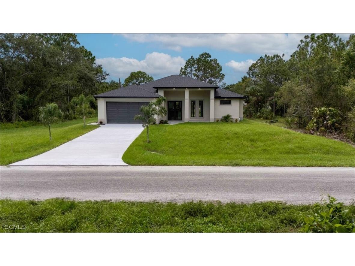 607 Mcarthur Avenue Lehigh Acres FL 33936 2025005266 image1