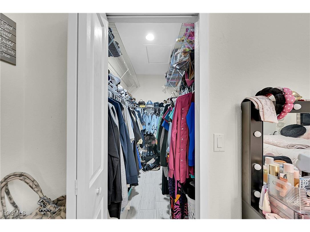 607 NW 16th Place Cape Coral FL 33993 2025020142 image15