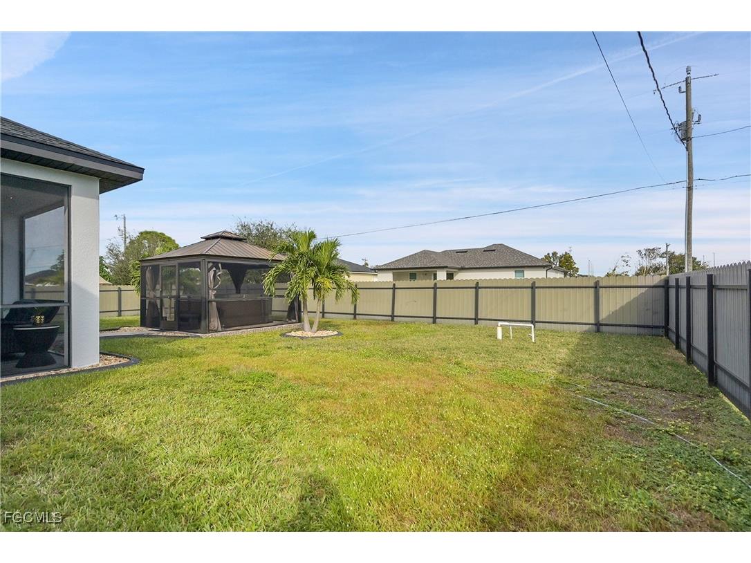 607 NW 16th Place Cape Coral FL 33993 2025020142 image20