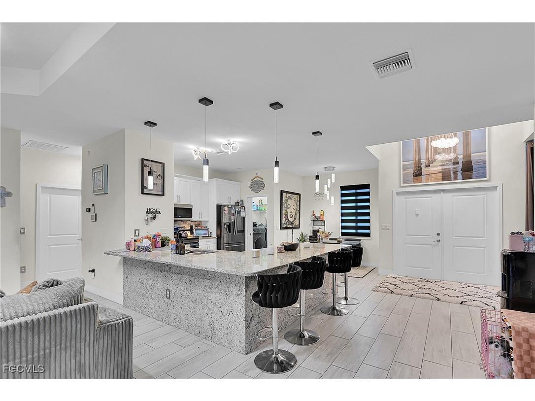 607 NW 16th Place Cape Coral FL 33993 2025020142 image3