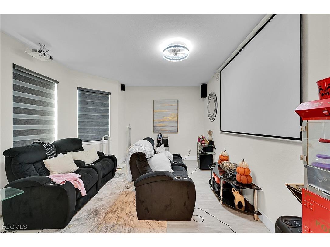 607 NW 16th Place Cape Coral FL 33993 2025020142 image7