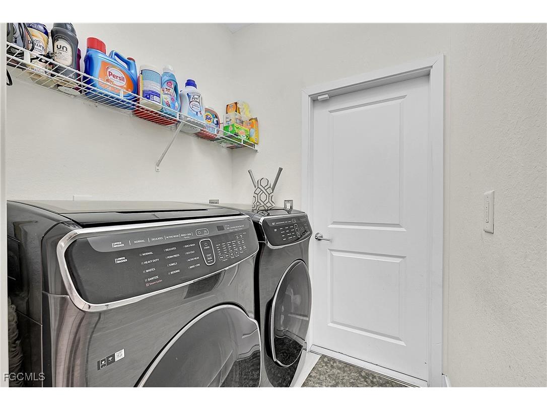 607 NW 16th Place Cape Coral FL 33993 2025020142 image8