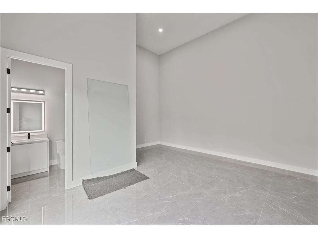 607 NW 7th Street Cape Coral FL 33993 2025025351 image15