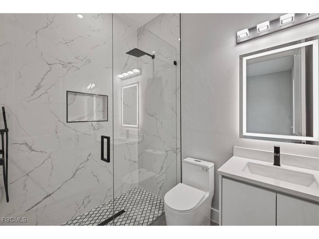 607 NW 7th Street Cape Coral FL 33993 2025025351 image18