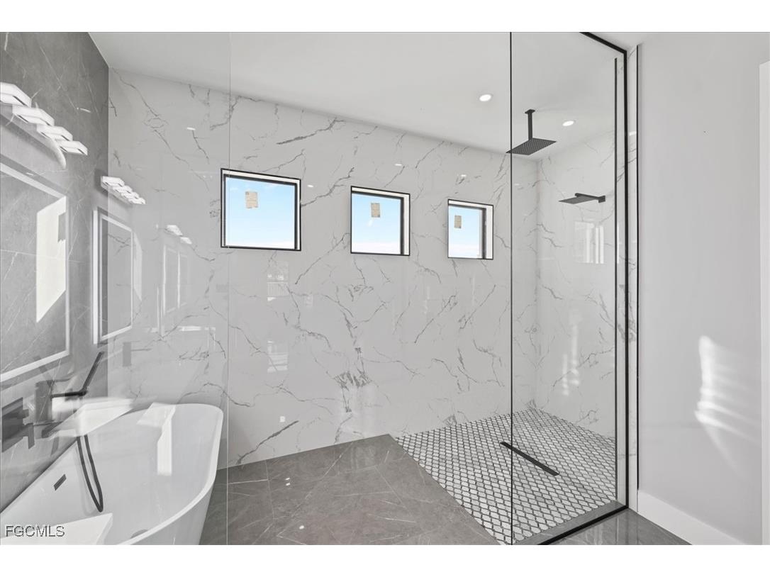 607 NW 7th Street Cape Coral FL 33993 2025025351 image24