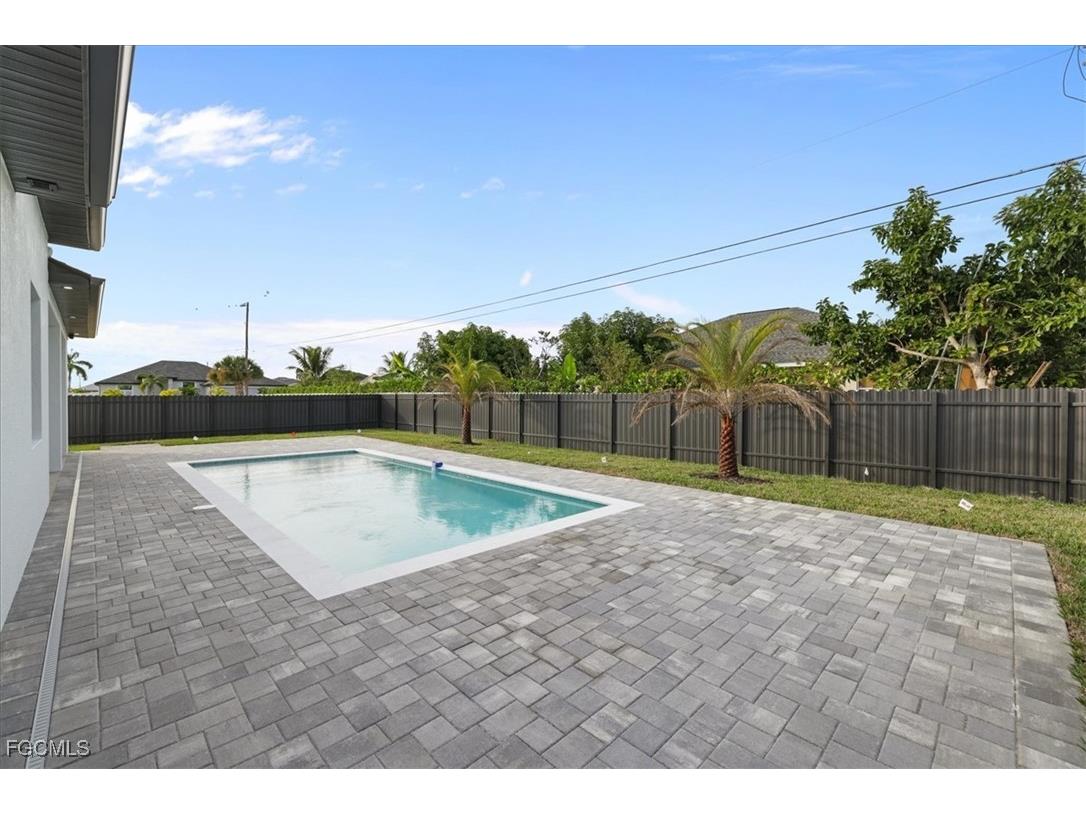 607 NW 7th Street Cape Coral FL 33993 2025025351 image47