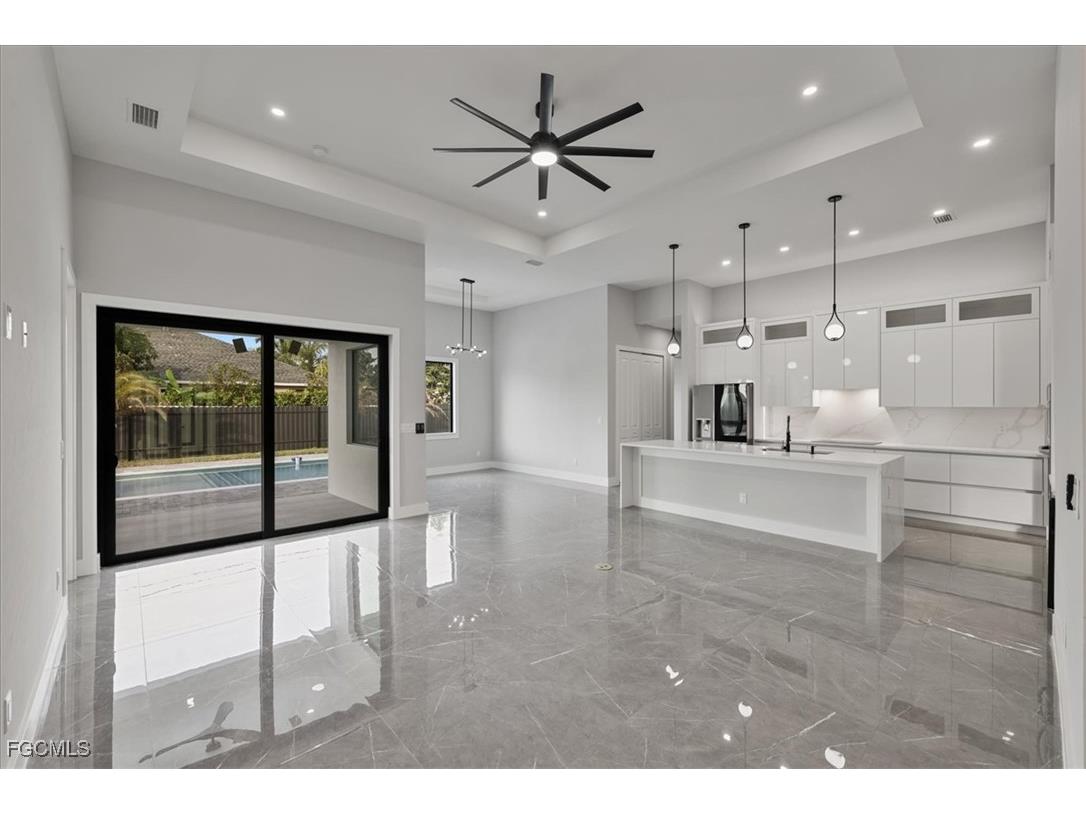 607 NW 7th Street Cape Coral FL 33993 2025025351 image5