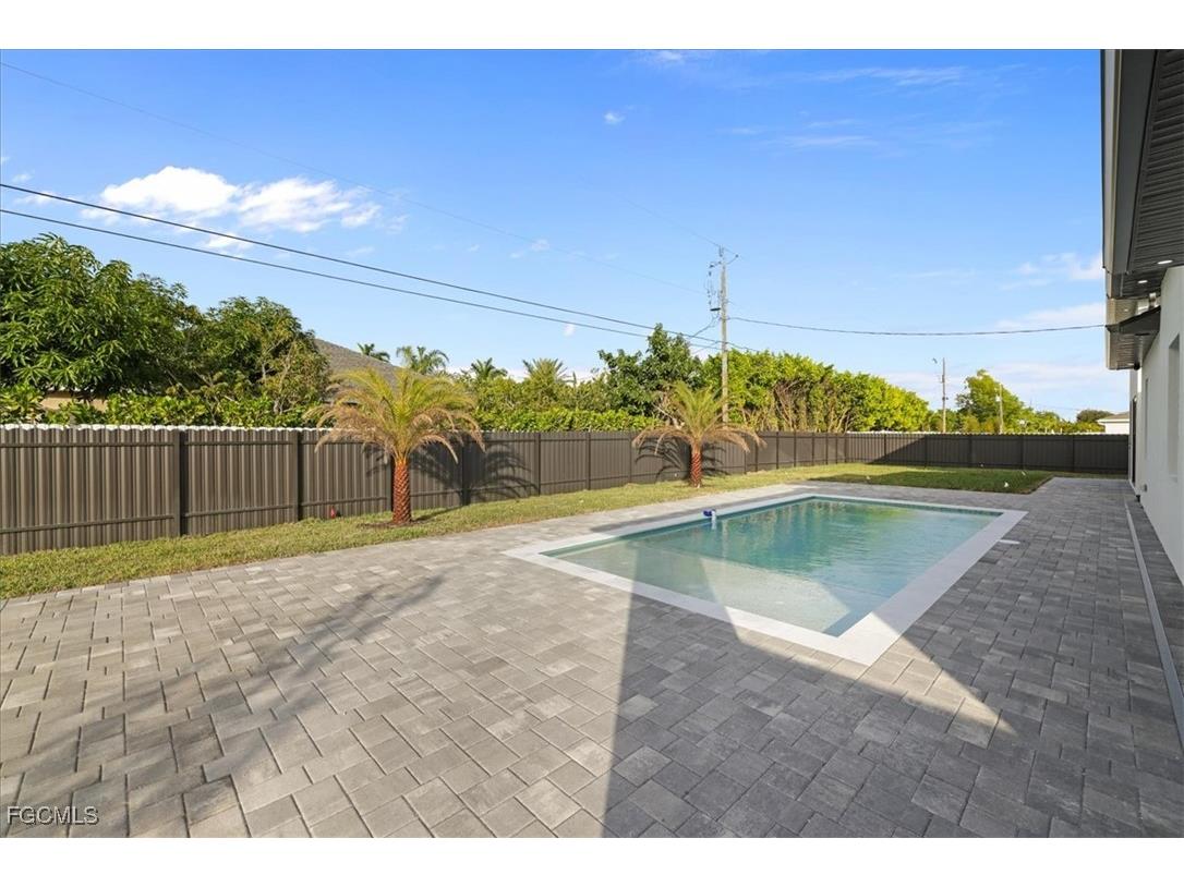 607 NW 7th Street Cape Coral FL 33993 2025025351 image50