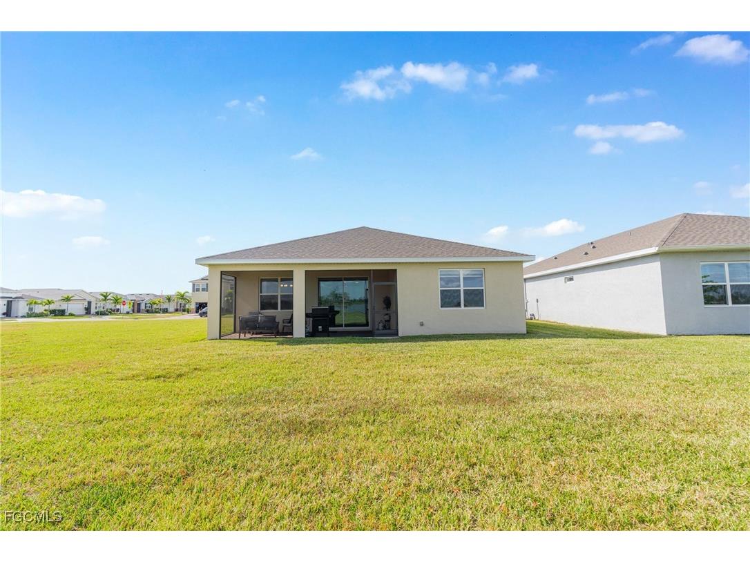 607 Parkshore Lake Avenue Cape Coral FL 33993 2025018778 image20