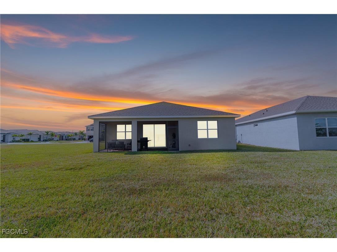 607 Parkshore Lake Avenue Cape Coral FL 33993 2025018778 image21