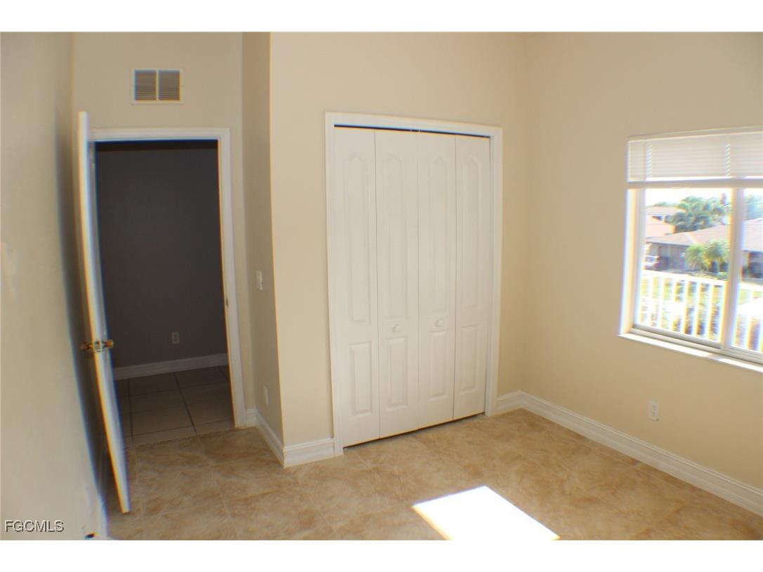 607 SE 13th Place #203 Cape Coral FL 33990 2025019076 image10